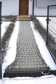 Ogrevanje pešpoti za taljenje snega